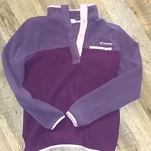 Color block Columbia pullover